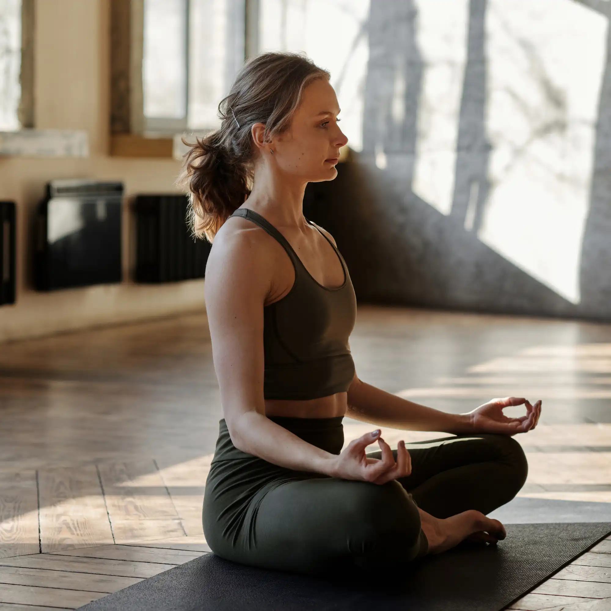 ways CBD can improve your yoga